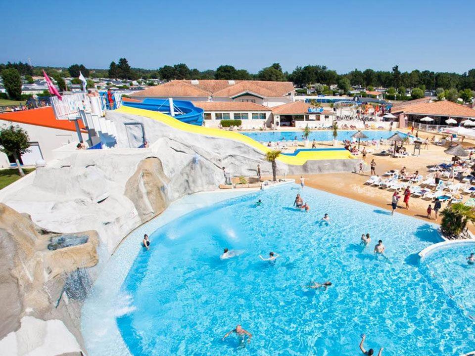 - Mobilhome Camping Les Charmettes - Fun Pass Non Inclus - Les Mathes Ngoại thất bức ảnh